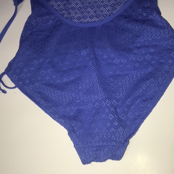 Bathing suit - Picture 3 of 5